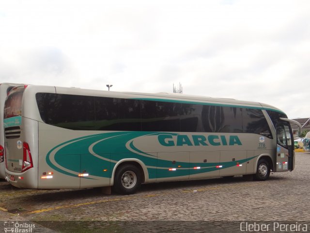 Viação Garcia 7716 na cidade de Curitiba, Paraná, Brasil, por Cleber Luiz Pereira. ID da foto: 2707517.