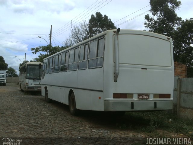 Ônibus Particulares 4082 na cidade de Corinto, Minas Gerais, Brasil, por Josimar Vieira. ID da foto: 2713942.