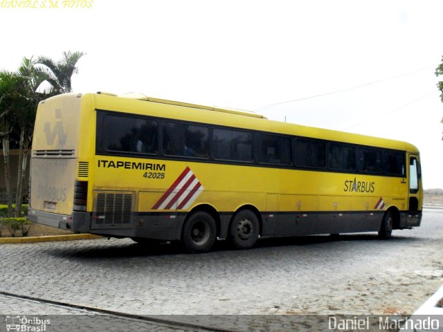 Viação Itapemirim 42025 na cidade de Vitória da Conquista, Bahia, Brasil, por Daniel  Machado. ID da foto: 2713618.