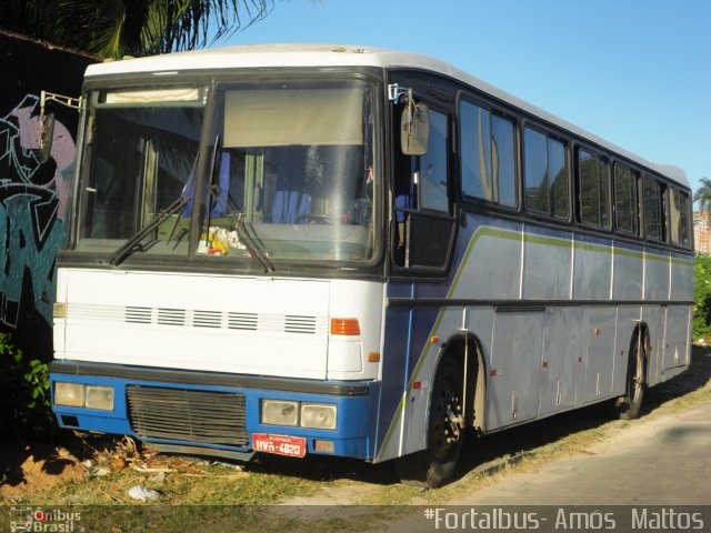 Ônibus Particulares 4820 na cidade de Fortaleza, Ceará, Brasil, por Amós  Mattos. Número da foto: #2712427.