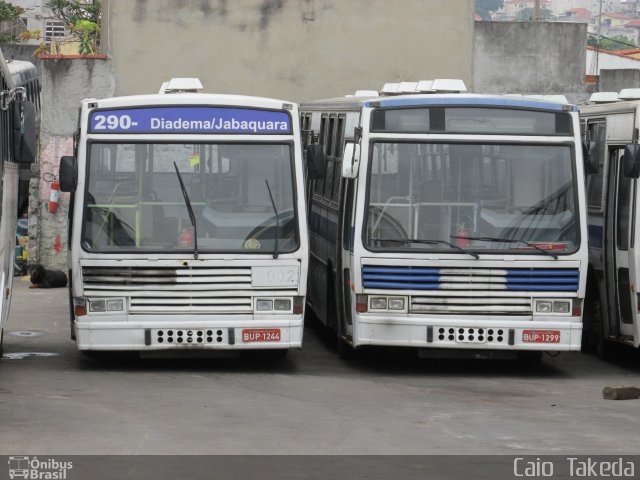 Ônibus Particulares 8010 na cidade de Osasco, São Paulo, Brasil, por Caio  Takeda. Número da foto: #2714154.