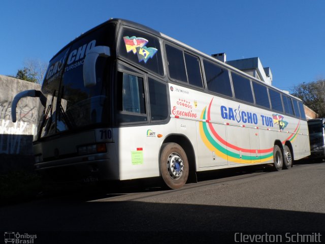 Gaúcho Tur Viagem e Turismo 710 na cidade de Santa Maria, Rio Grande do Sul, Brasil, por Cleverton Schmitt. Número da foto: #2714710.