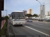 Ônibus Particulares 1900 na cidade de São Paulo, São Paulo, Brasil, por Kaique Cristiano  Souza Mello. Número da foto: #:id.