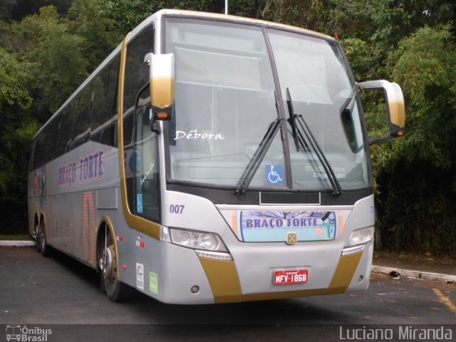 Braço Forte Turismo 7007 na cidade de Viçosa, Minas Gerais, Brasil, por Luciano Miranda. Número da foto: #2683841.