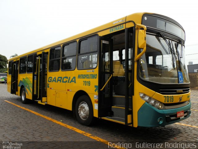 Viação Garcia 7019 na cidade de Maringá, Paraná, Brasil, por Rodrigo  Gutierrez Rodrigues. Número da foto: #2720254.