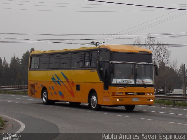 Pullman El Huique JUM BUSS 360 na cidade de San Fernando, Colchagua, Libertador General Bernardo O'Higgins, Chile, por Pablo Andres Yavar Espinoza. Número da foto: #2723805.
