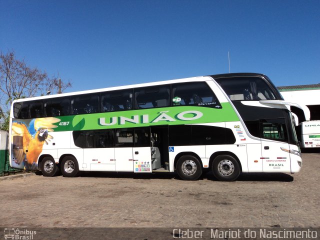 Empresa União de Transportes 4187 na cidade de Araranguá, Santa Catarina, Brasil, por Cleber  Mariot do Nascimento. Número da foto: #2724681.