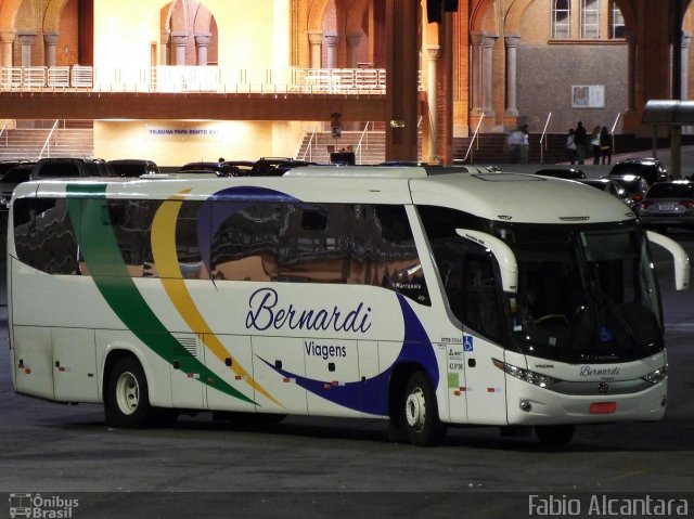 Bernardi Viagens 6104 na cidade de Aparecida, São Paulo, Brasil, por Fabio Alcantara. Número da foto: #2723652.