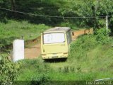 Ônibus Particulares  na cidade de Escada, Pernambuco, Brasil, por Luiz Carlos de Santana. Número da foto: #:id.