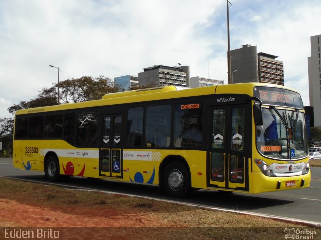 Viação Pioneira 223603 na cidade de Brasília, Distrito Federal, Brasil, por Edden Brito. ID da foto: 2725582.