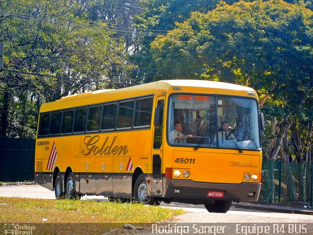 Viação Itapemirim 45011 na cidade de São Paulo, São Paulo, Brasil, por Rodrigo S. G Busólogo do Brasil. Número da foto: #2726102.