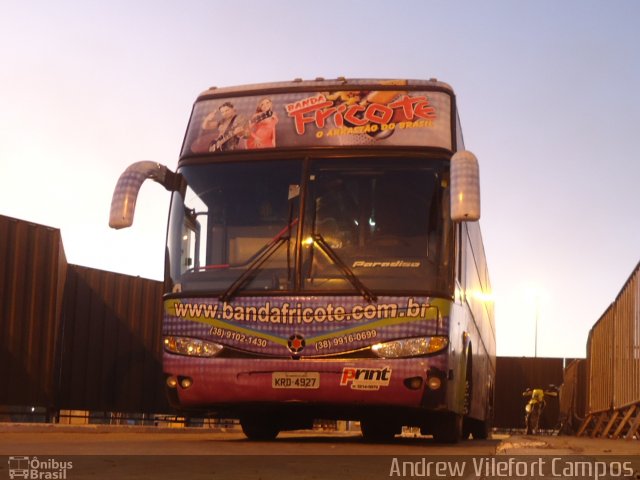 Banda Fricote 4927 na cidade de Pirapora, Minas Gerais, Brasil, por Andrew Campos. Número da foto: #2728047.