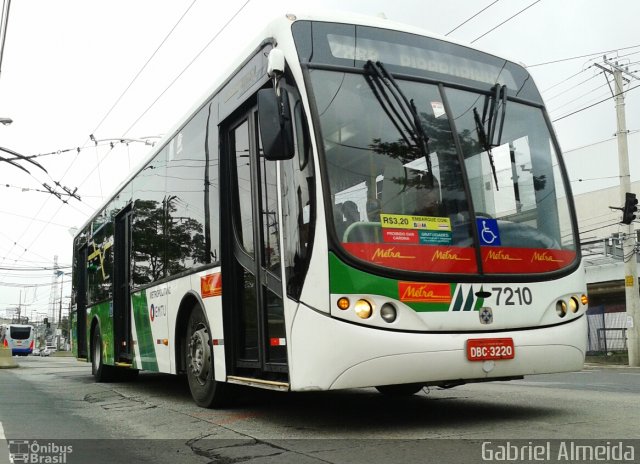 Metra - Sistema Metropolitano de Transporte 7210 na cidade de São Bernardo do Campo, São Paulo, Brasil, por Gabriel Almeida. Número da foto: #2733496.