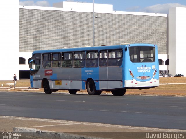 Viação Grande Brasília 005513 na cidade de Brasília, Distrito Federal, Brasil, por David Borges. Número da foto: #2735281.