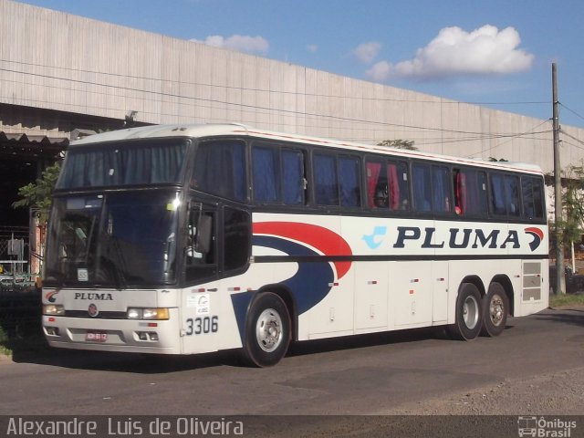 Pluma Conforto e Turismo 3306 na cidade de Botucatu, São Paulo, Brasil, por Alexandre  Luis de Oliveira. Número da foto: #2685230.