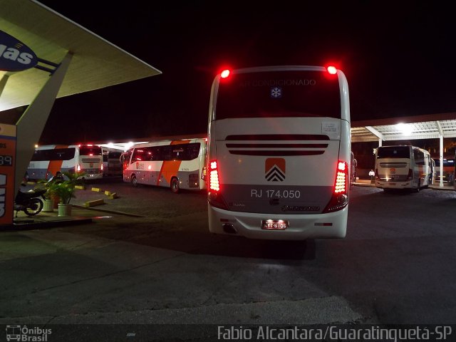 Viação Cidade do Aço RJ 174.050 na cidade de Guaratinguetá, São Paulo, Brasil, por Fabio Alcantara. Número da foto: #2685809.