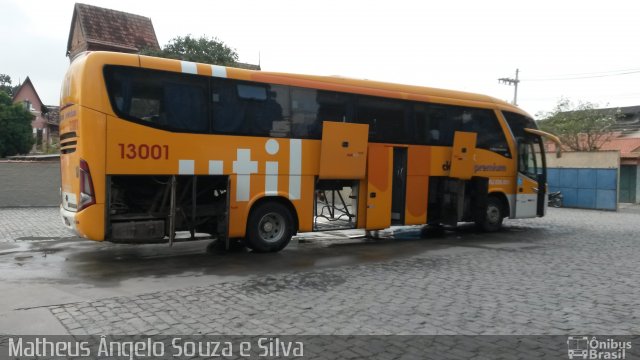 UTIL - União Transporte Interestadual de Luxo 13001 na cidade de Valença, Rio de Janeiro, Brasil, por Matheus Ângelo Souza e Silva. ID da foto: 2739941.