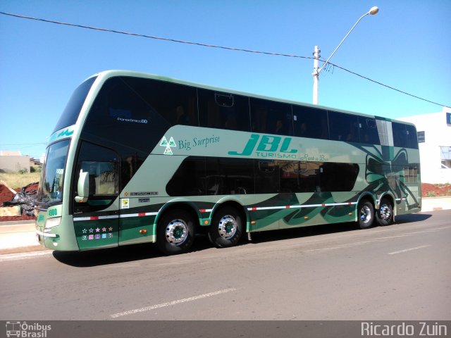 JBL Turismo 4900 na cidade de Sumaré, São Paulo, Brasil, por Ricardo Zuin. ID da foto: 2688683.