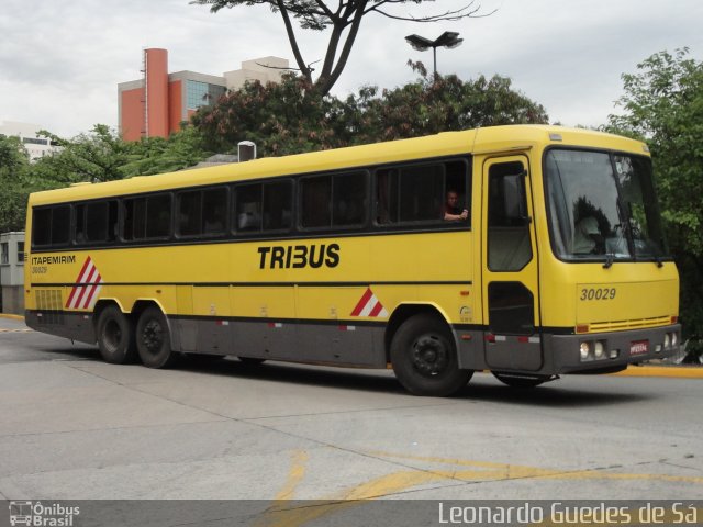 Viação Itapemirim 30029 na cidade de São Paulo, São Paulo, Brasil, por Leonardo Guedes de Sá. ID da foto: 2693100.