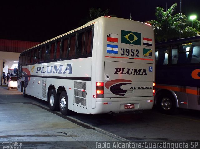 Pluma Conforto e Turismo 3952 na cidade de Guaratinguetá, São Paulo, Brasil, por Fabio Alcantara. Número da foto: #2744801.