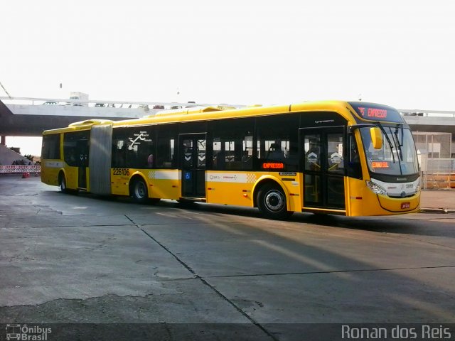 Viação Pioneira 226106 na cidade de Brasília, Distrito Federal, Brasil, por Ronan dos Reis. Número da foto: #2745542.
