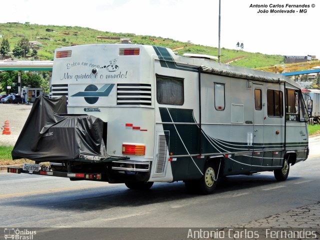 Motorhomes 5735 na cidade de João Monlevade, Minas Gerais, Brasil, por Antonio Carlos Fernandes. ID da foto: 2764172.