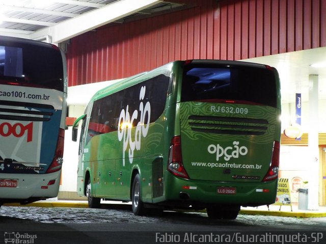 Opção Fretamento e Turismo RJ 632.009 na cidade de Guaratinguetá, São Paulo, Brasil, por Fabio Alcantara. Número da foto: #2766092.