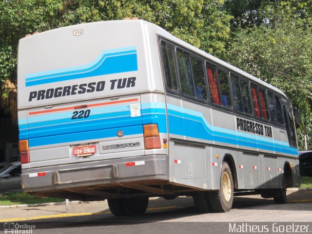 Progresso Tur 220 na cidade de Santa Cruz do Sul, Rio Grande do Sul, Brasil, por Matheus Goelzer. Número da foto: #2769868.