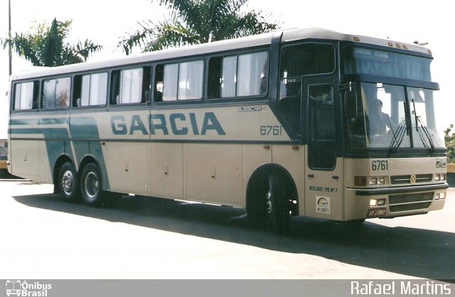 Viação Garcia 6761 na cidade de Londrina, Paraná, Brasil, por Rafael Martins. ID da foto: 2772580.