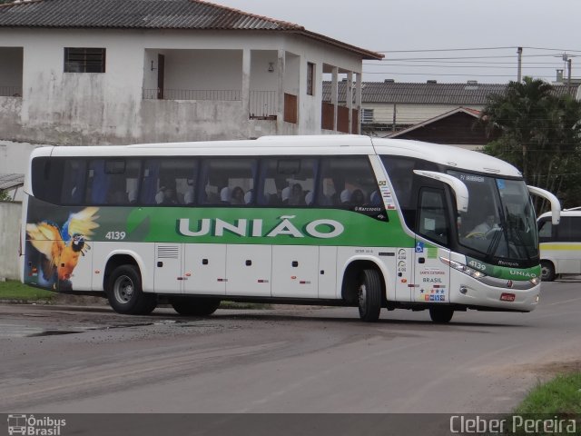 Empresa União de Transportes 4139 na cidade de Tubarão, Santa Catarina, Brasil, por Cleber Luiz Pereira. Número da foto: #2772021.