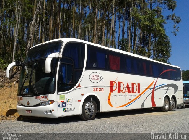 Pradi Transportadora Turística 2020 na cidade de Tapiraí, São Paulo, Brasil, por David Arthur. ID da foto: 2776113.