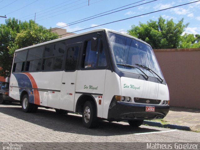 S. Miguel Tur 315 na cidade de Santa Cruz do Sul, Rio Grande do Sul, Brasil, por Matheus Goelzer. Número da foto: #2776937.