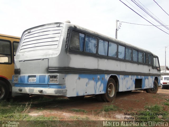 Ônibus Particulares 8567 na cidade de Ponta Grossa, Paraná, Brasil, por Marco Aurélio de Oliveira. ID da foto: 2776864.