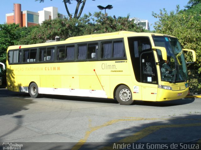 Viação Itapemirim 9711 na cidade de São Paulo, São Paulo, Brasil, por André Luiz Gomes de Souza. ID da foto: 2780520.