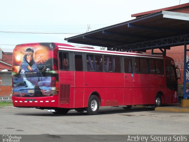 Transportes Carrizal SJB 10713 na cidade de Alajuela, Alajuela, Alajuela, Costa Rica, por Andrey Segura Solís. Número da foto: #2782848.