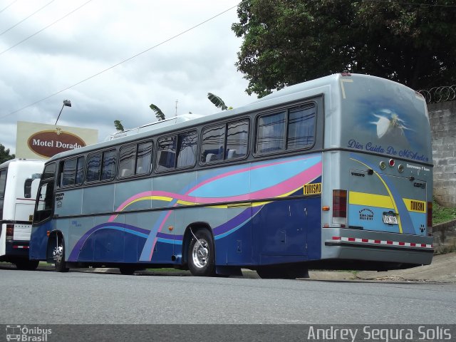 Ônibus Particulares LB 550 na cidade de , por Andrey Segura Solís. ID da foto: 2782819.