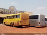 Ônibus Particulares 8045 na cidade de Porangatu, Goiás, Brasil, por Gustavo Rezende. ID da foto: :id.