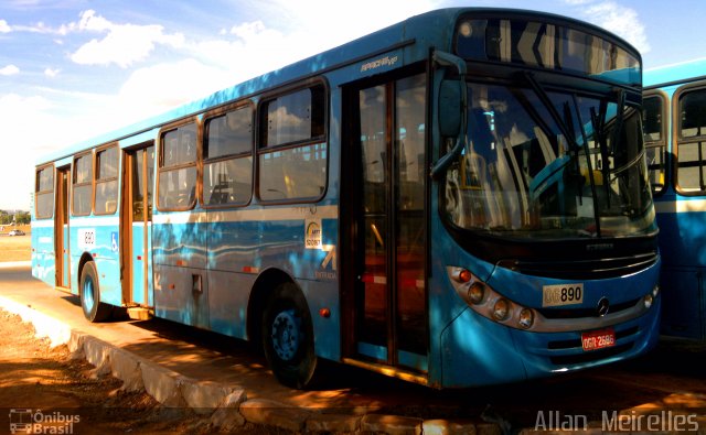 Taguatur - Taguatinga Transporte e Turismo 06890 na cidade de Brasília, Distrito Federal, Brasil, por Allan  Meirelles. Número da foto: #2784501.