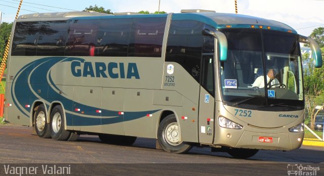Viação Garcia 7252 na cidade de Foz do Iguaçu, Paraná, Brasil, por Vagner Valani. Número da foto: #2788272.