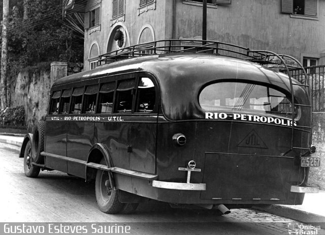 UTIL - União Transporte Interestadual de Luxo 5267 na cidade de Petrópolis, Rio de Janeiro, Brasil, por Gustavo Esteves Saurine. Número da foto: #2788720.