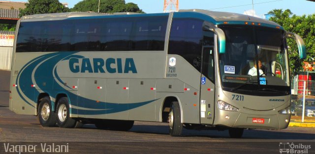 Viação Garcia 7211 na cidade de Foz do Iguaçu, Paraná, Brasil, por Vagner Valani. Número da foto: #2788127.