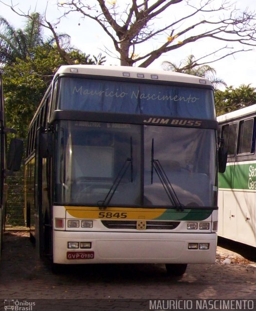 Empresa Gontijo de Transportes 5845 na cidade de Belo Horizonte, Minas Gerais, Brasil, por Maurício Nascimento. ID da foto: 2788542.