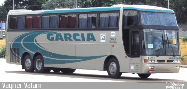 Viação Garcia 6873 na cidade de Maringá, Paraná, Brasil, por Vagner Valani. ID da foto: 2788282.