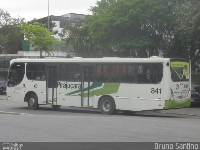 Viação Pirajuçara 841 na cidade de Taboão da Serra, São Paulo, Brasil, por Bruno Santino. Número da foto: #2790720.