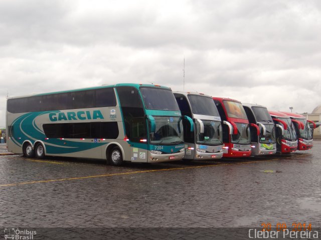Viação Garcia 7204 na cidade de Londrina, Paraná, Brasil, por Cleber Luiz Pereira. Número da foto: #2794158.