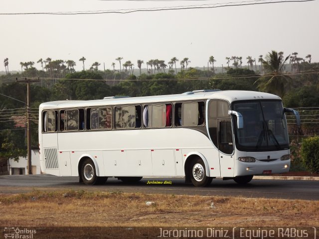 Ônibus Particulares 6511 na cidade de Buriti dos Lopes, Piauí, Brasil, por Jerônimo Diniz. Número da foto: #2800851.
