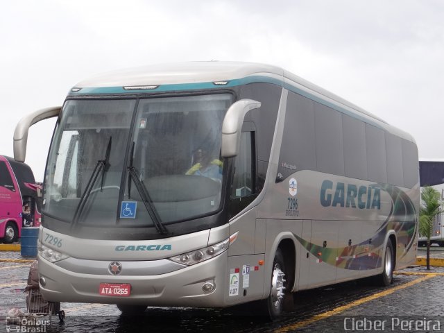 Viação Garcia 7296 na cidade de Londrina, Paraná, Brasil, por Cleber Luiz Pereira. ID da foto: 2801253.