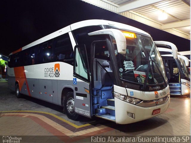 Viação Cidade do Aço RJ 174.074 na cidade de Guaratinguetá, São Paulo, Brasil, por Fabio Alcantara. Número da foto: #2800311.