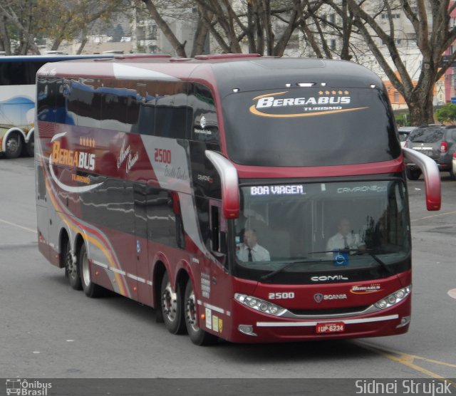 Bergabus Turismo 2500 na cidade de Aparecida, São Paulo, Brasil, por Sidnei Machado Strujak. Número da foto: #2804108.