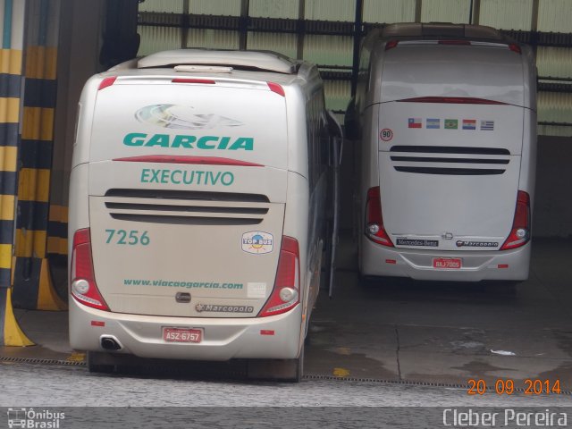 Viação Garcia 7256 na cidade de Londrina, Paraná, Brasil, por Cleber Luiz Pereira. Número da foto: #2809070.